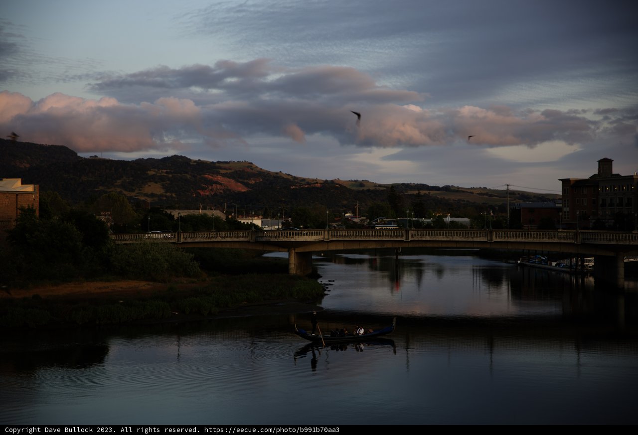 Serene Boating Escape on Napa Lake