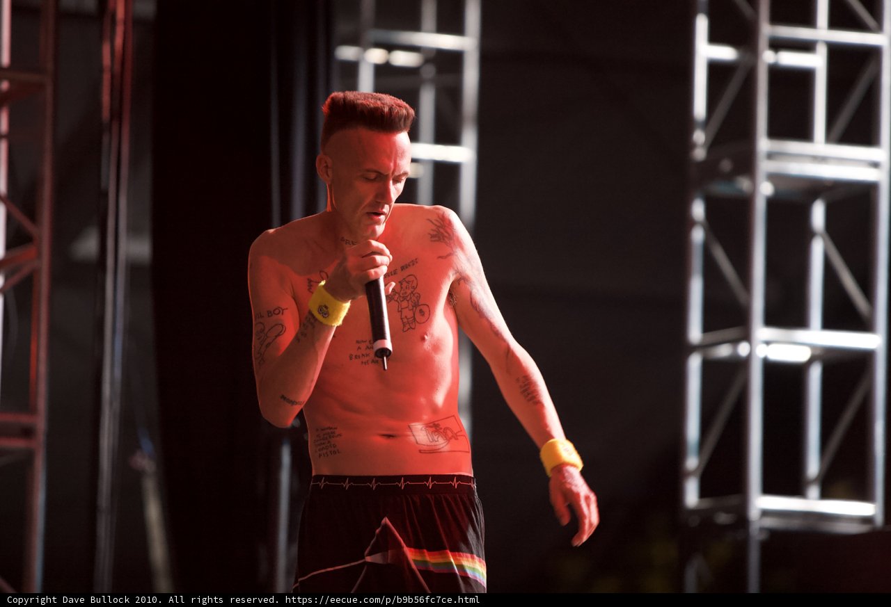 Watkin Tudor Jones Rocks the Stage at Coachella 2010