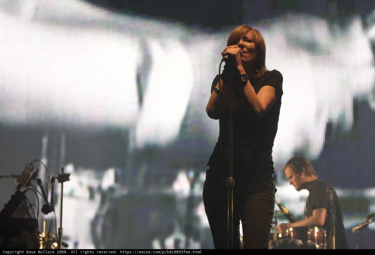 Beth Gibbons Rocks the Crowd at Coachella 2008