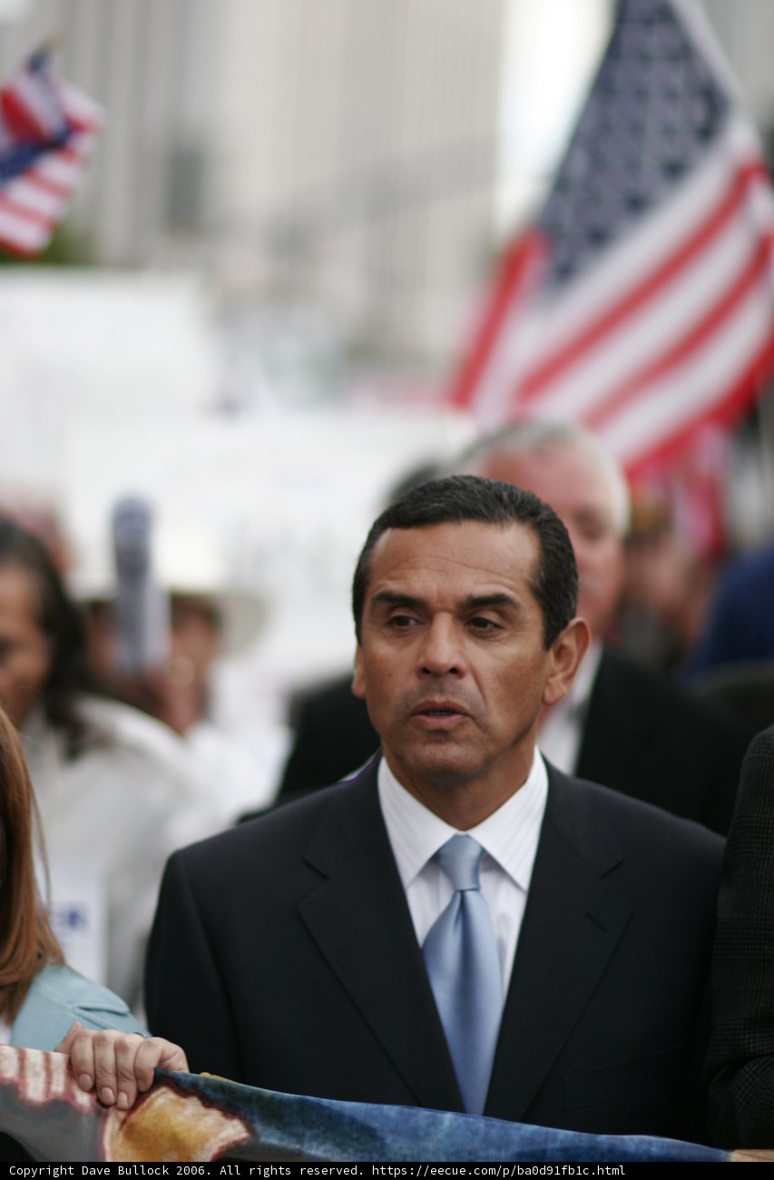 Antonio Villaraigosa's Patriotic Attire