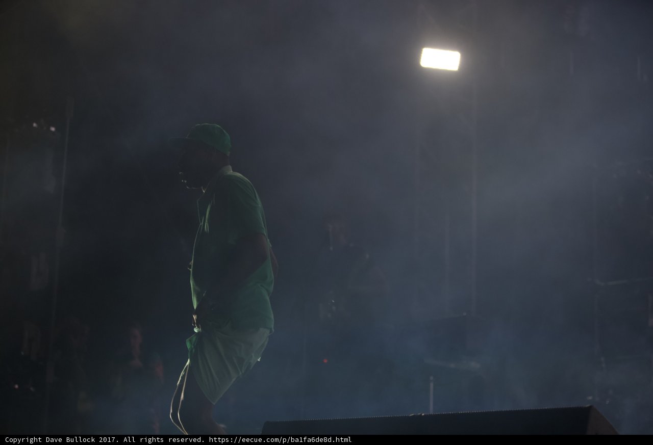 Smoky Solo Performance