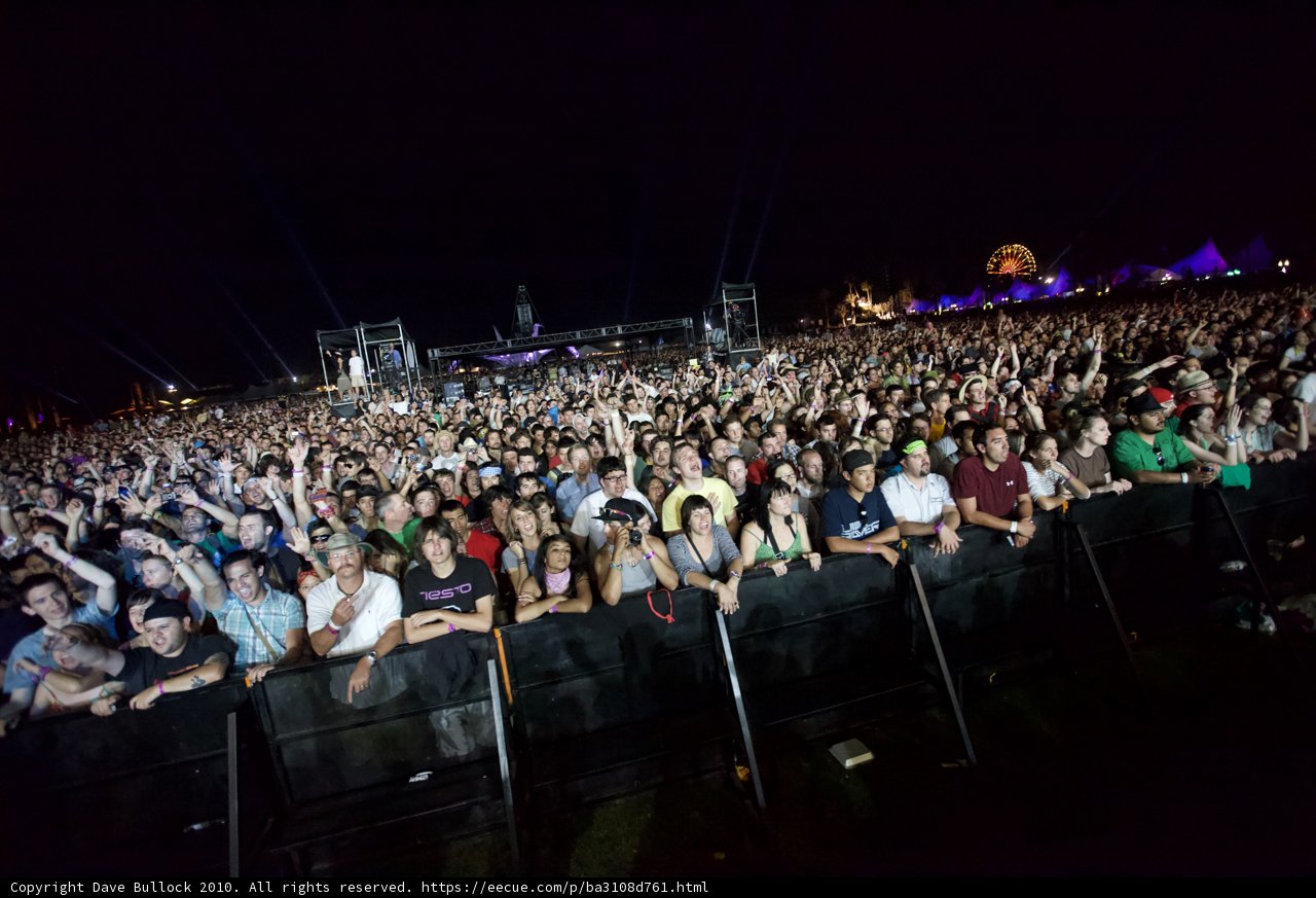 Saturday Night Crowd at Coachella Concert