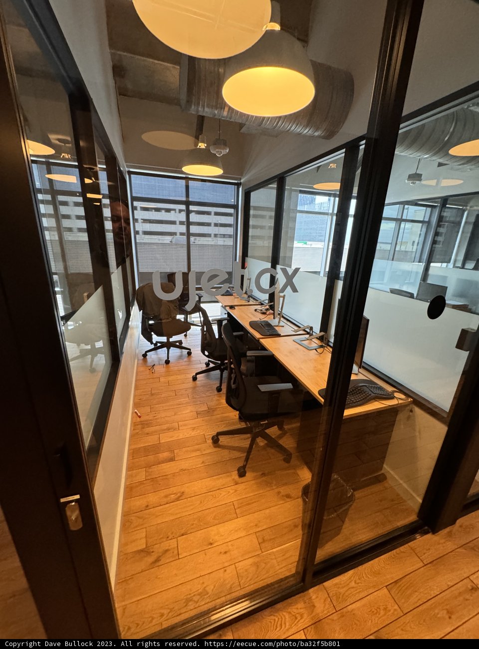 The Art of Work Space: Glass Cubicles in Domain Northside