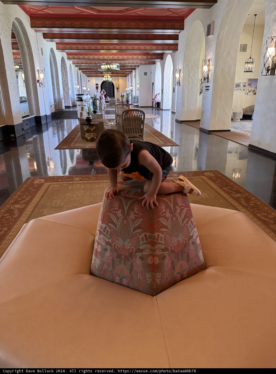 Playful Moments at The Royal Hawaiian