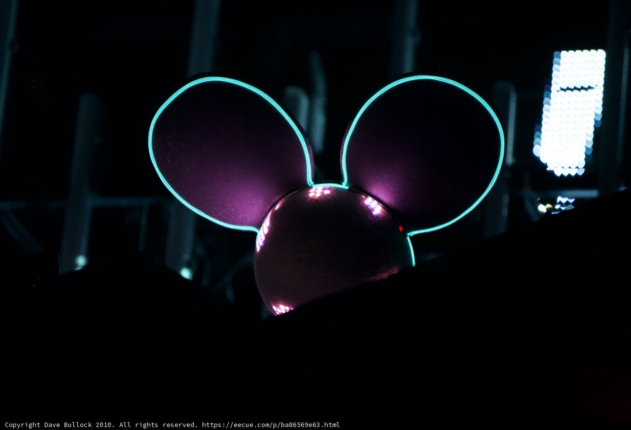 Illuminated Sphere Mouse Head
