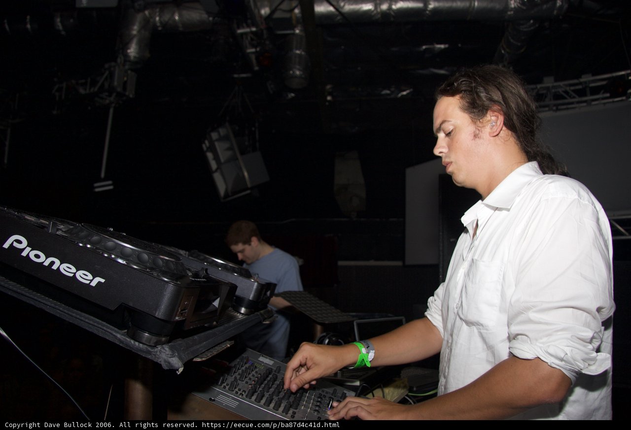 DJ Set in Action