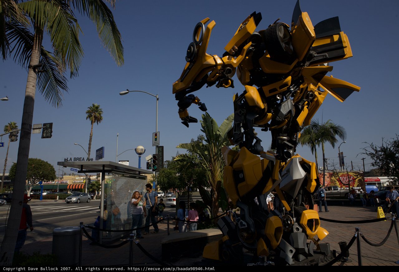 The Giant Robot in the City