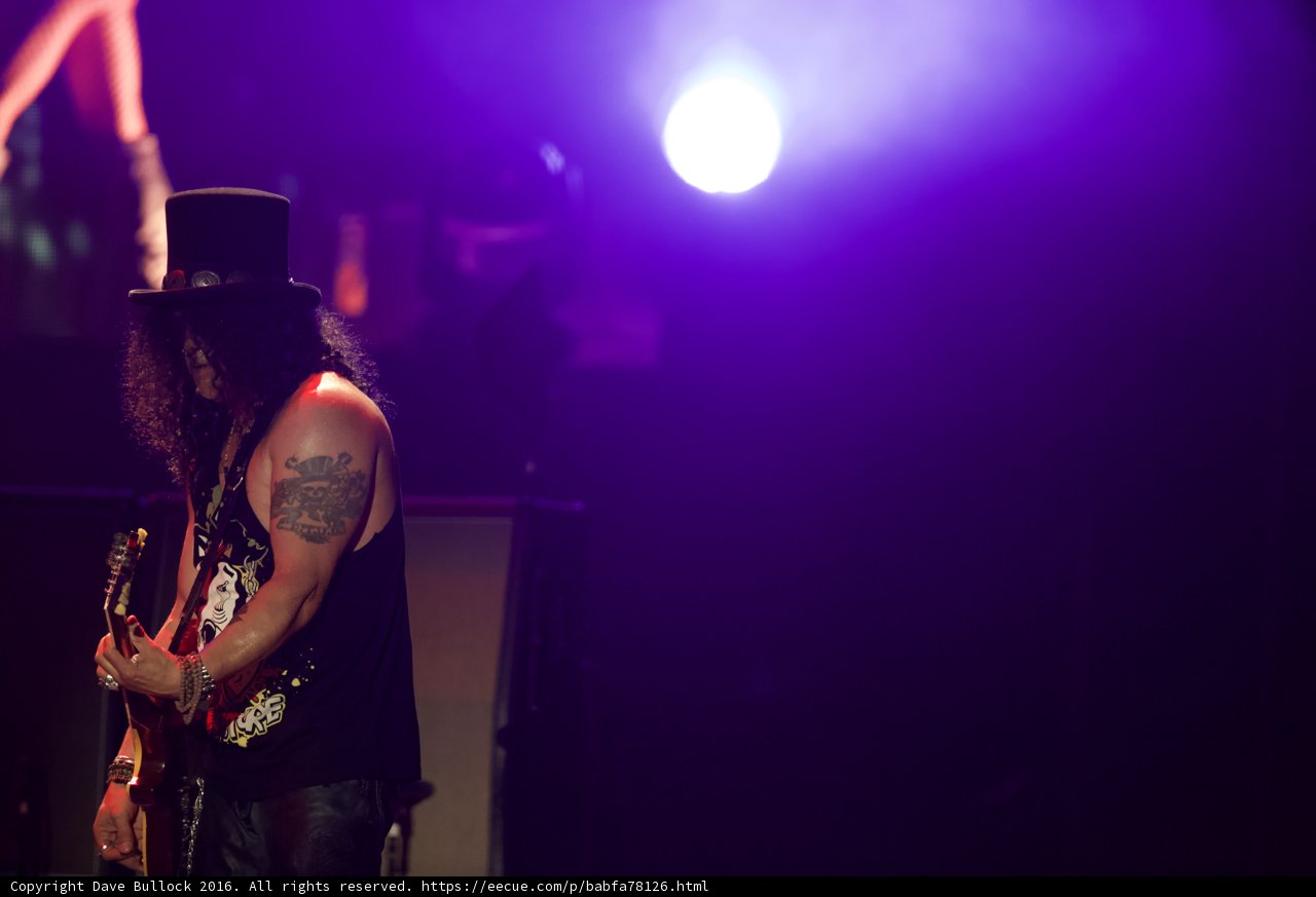 Slash Rocks the Stage at Rock on the Range