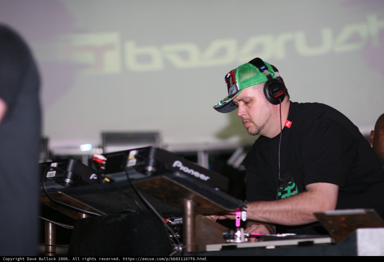 DJ Sam R in action
