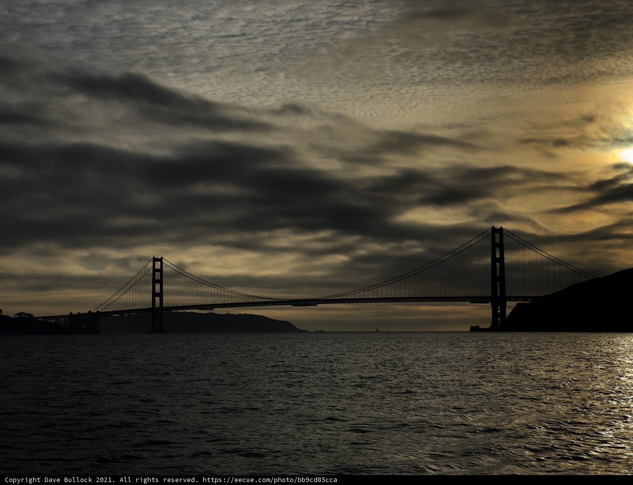 Golden Gate Bridge: A Majestic Landmark