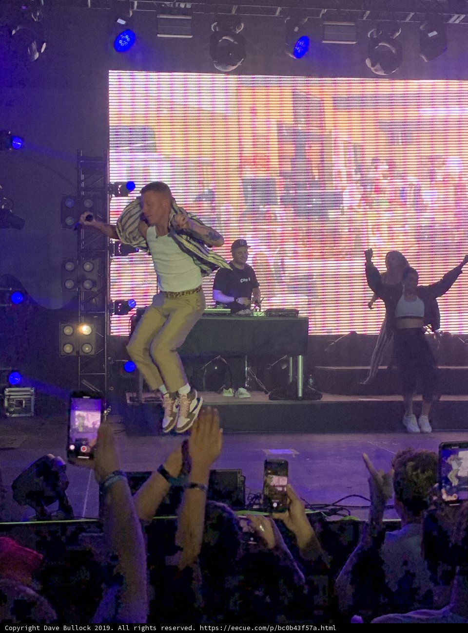 Macklemore Rocks the Stage
