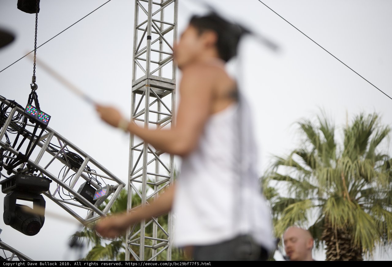 Rhythmic Beats on the Palm-lined Stage