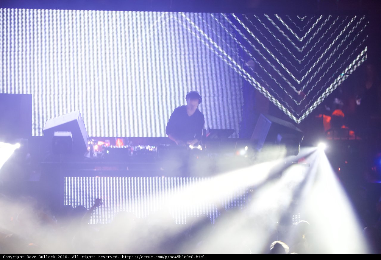 DJ Sasha Rocks the Night Away