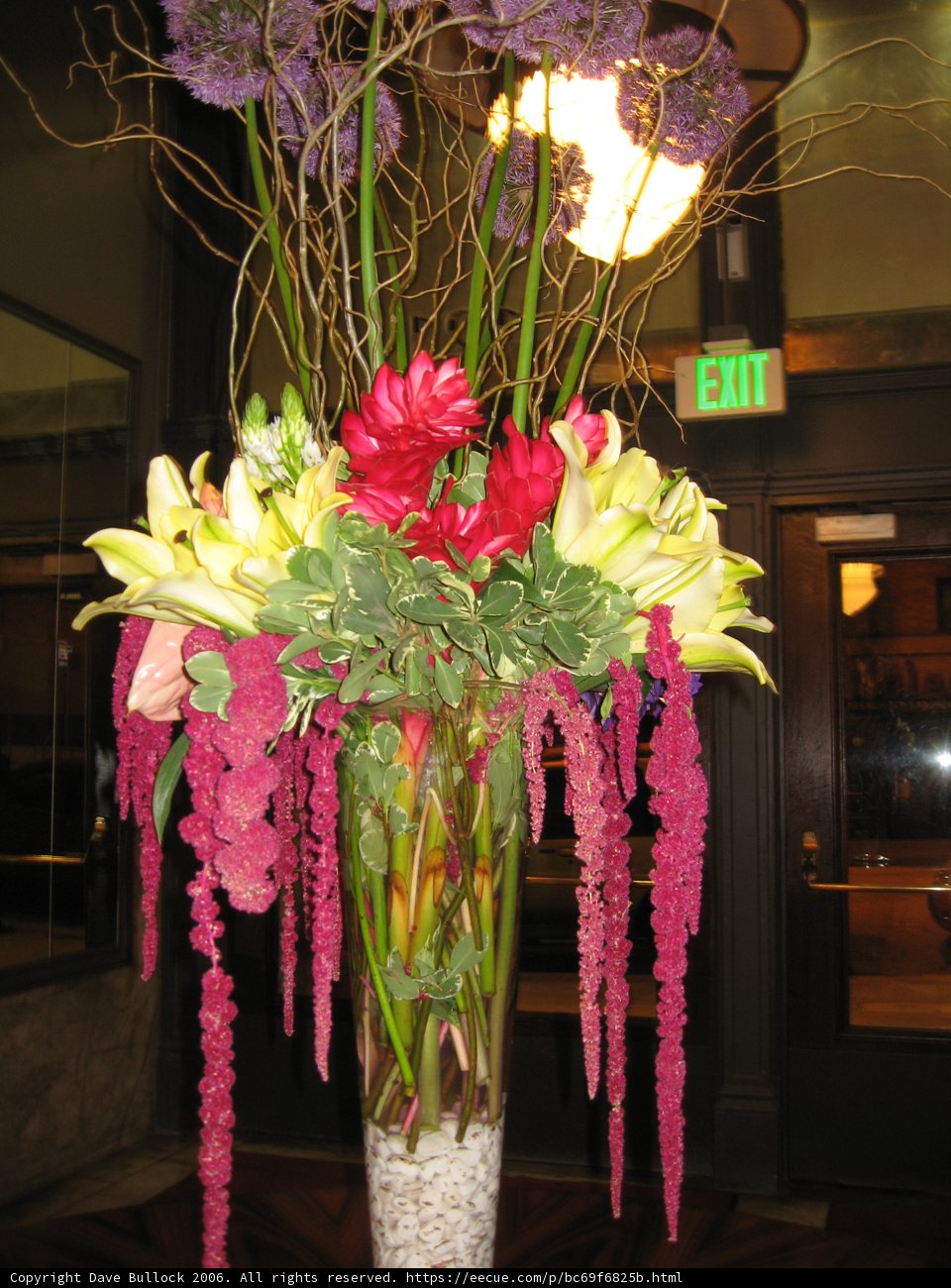 Ikebana-inspired Floral Arrangement