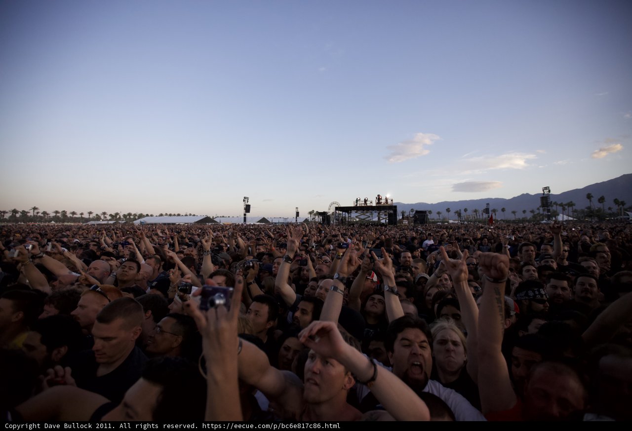 Hands Up in the Big Four Festival