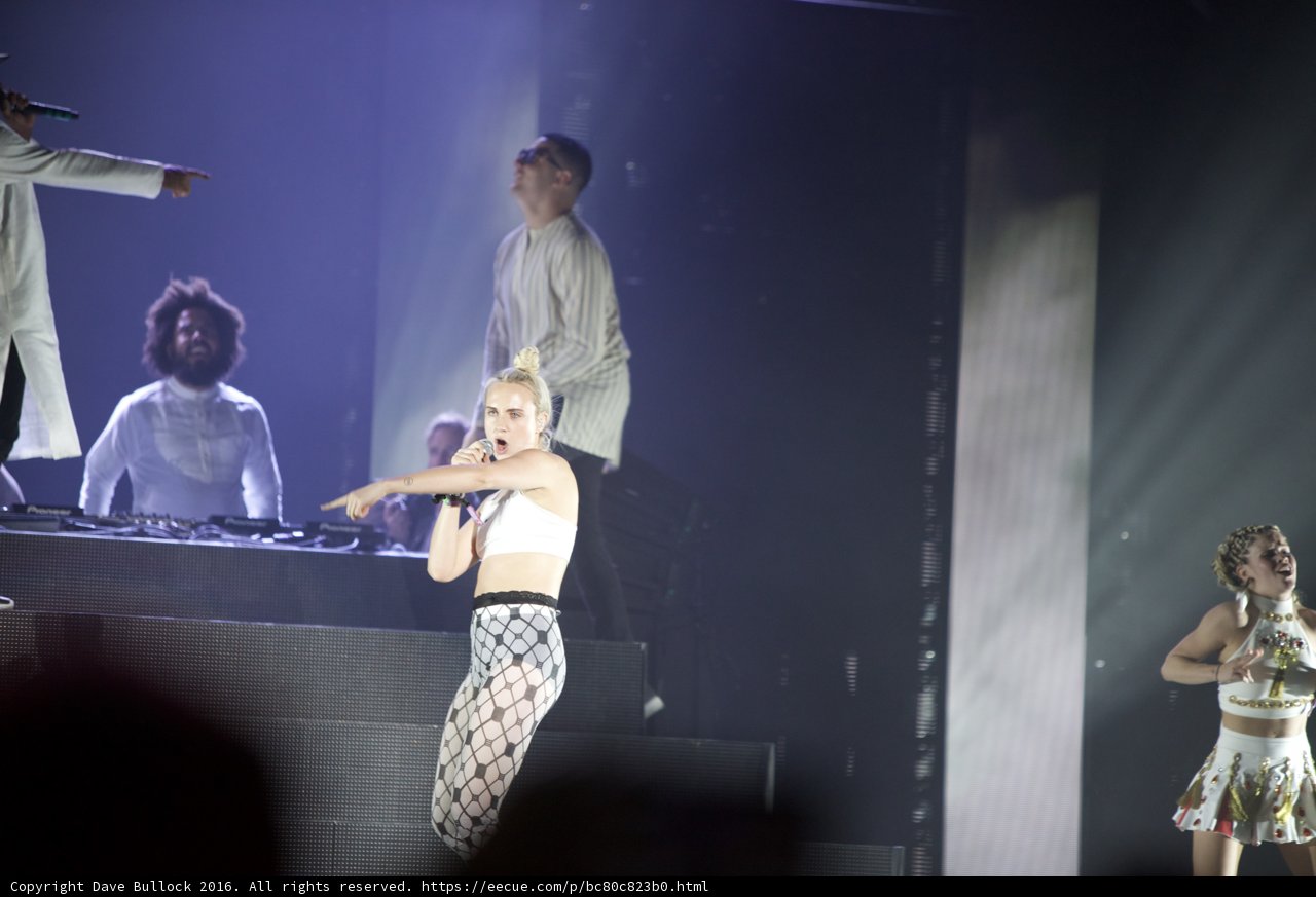 MØ Rocks the Stage at Coachella 2016