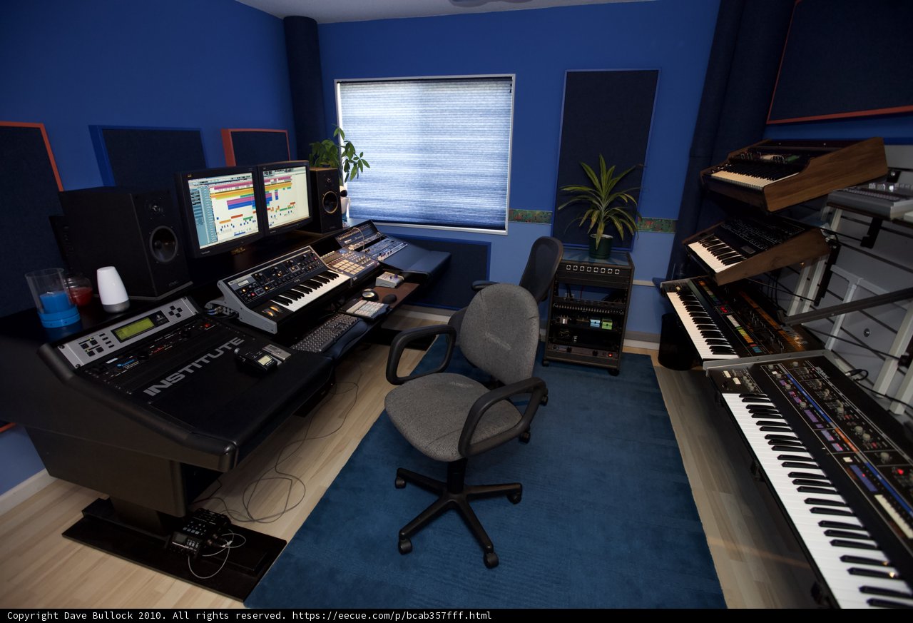 DJ Dan Q's Music Studio