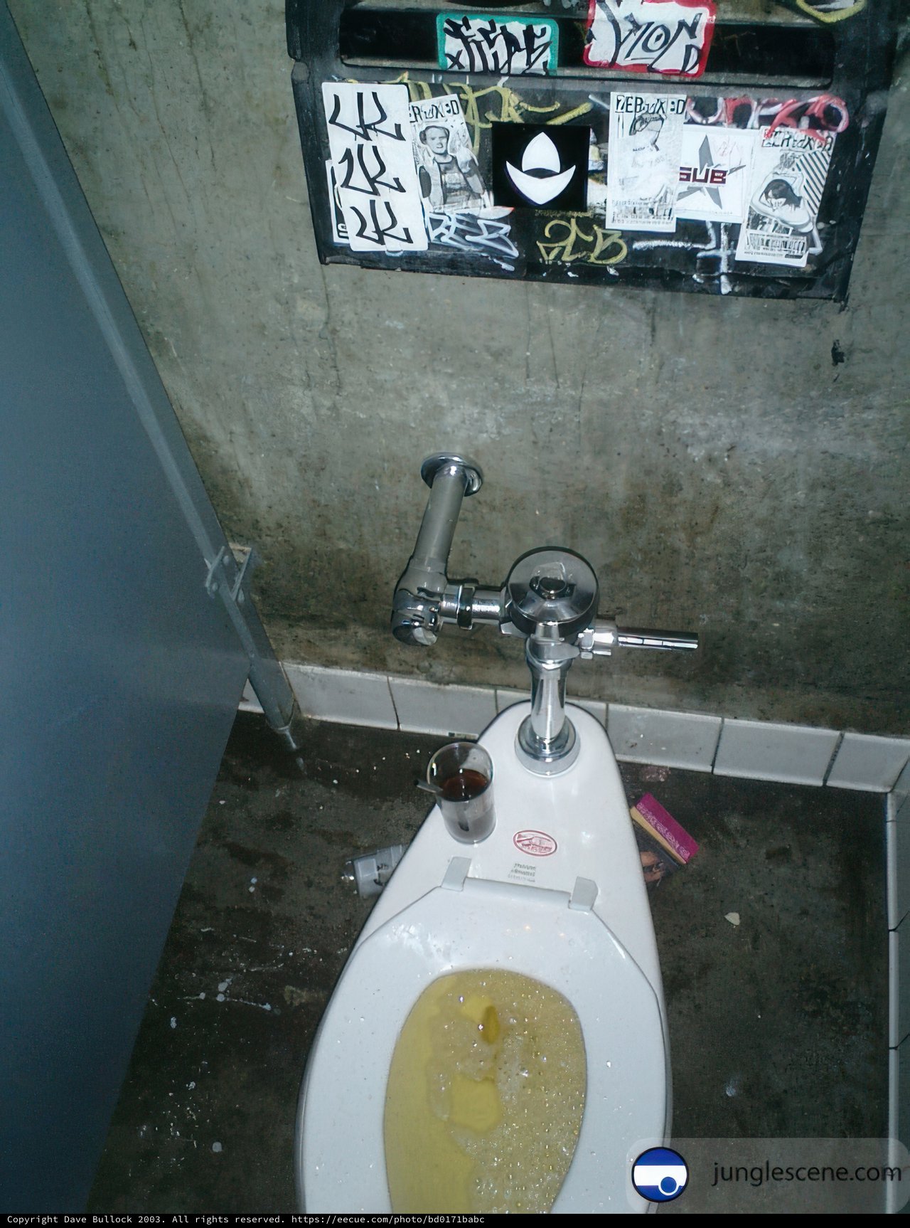 A Broken Throne