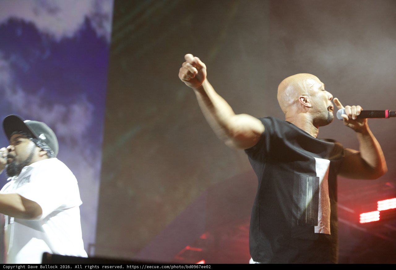 Dynamic Duo Takes the Stage
