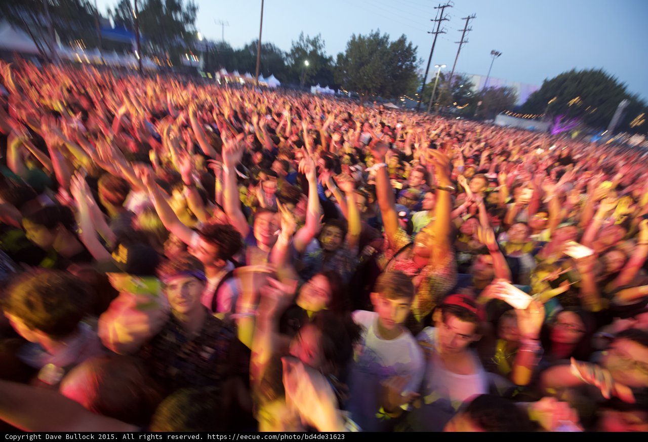 Red Pink Light Blur Crowd