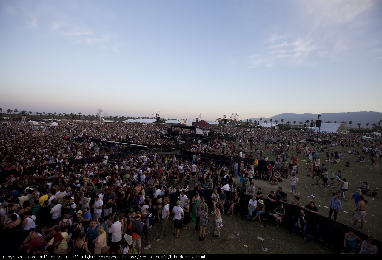 Coachella 2011: Sun, Sounds, and Spectators