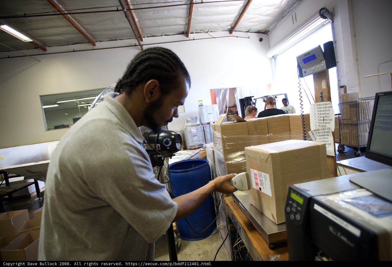 Packing Boxes in a Technology Warehouse