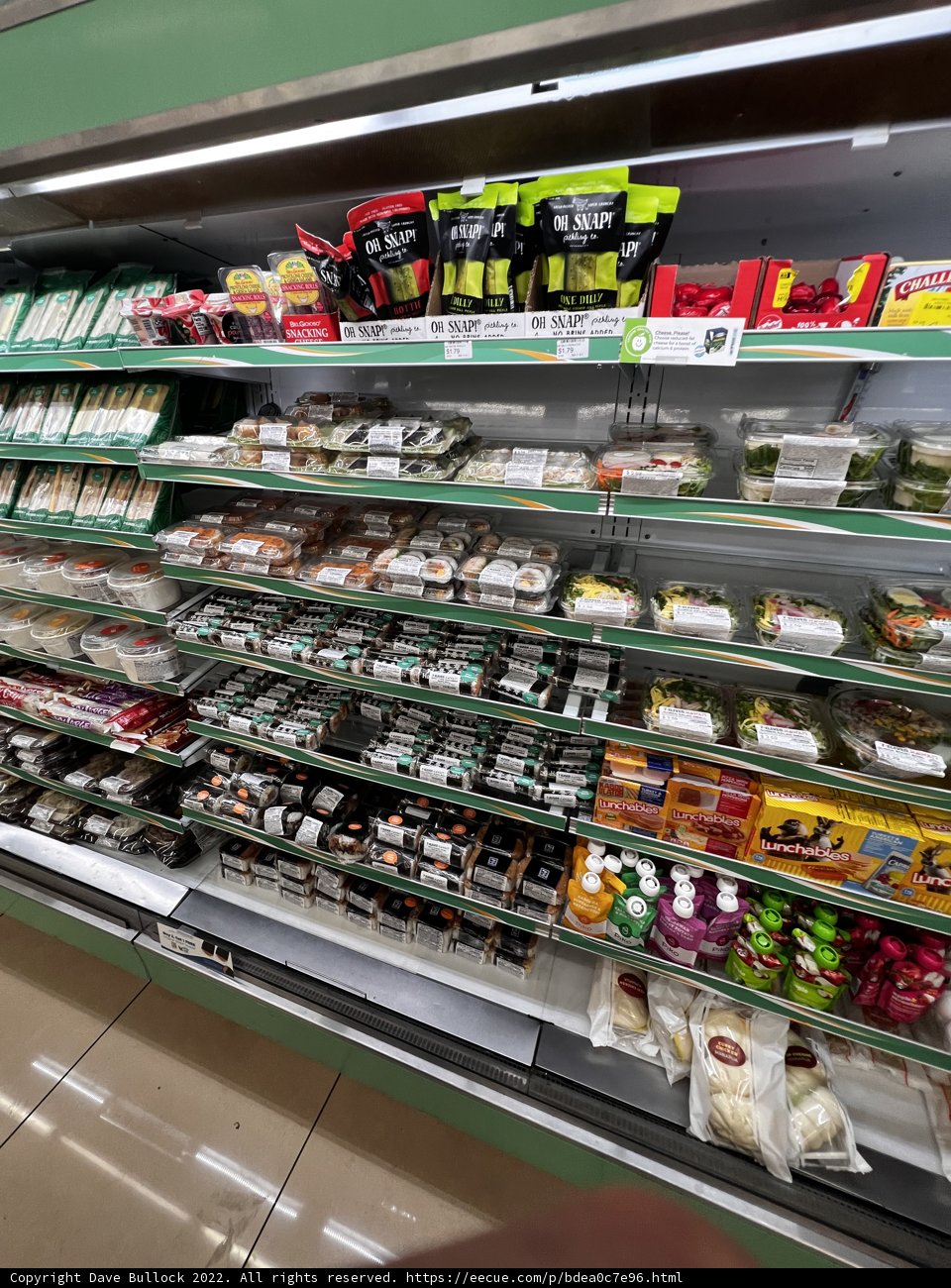 A glimpse inside Maui's vibrant supermarket