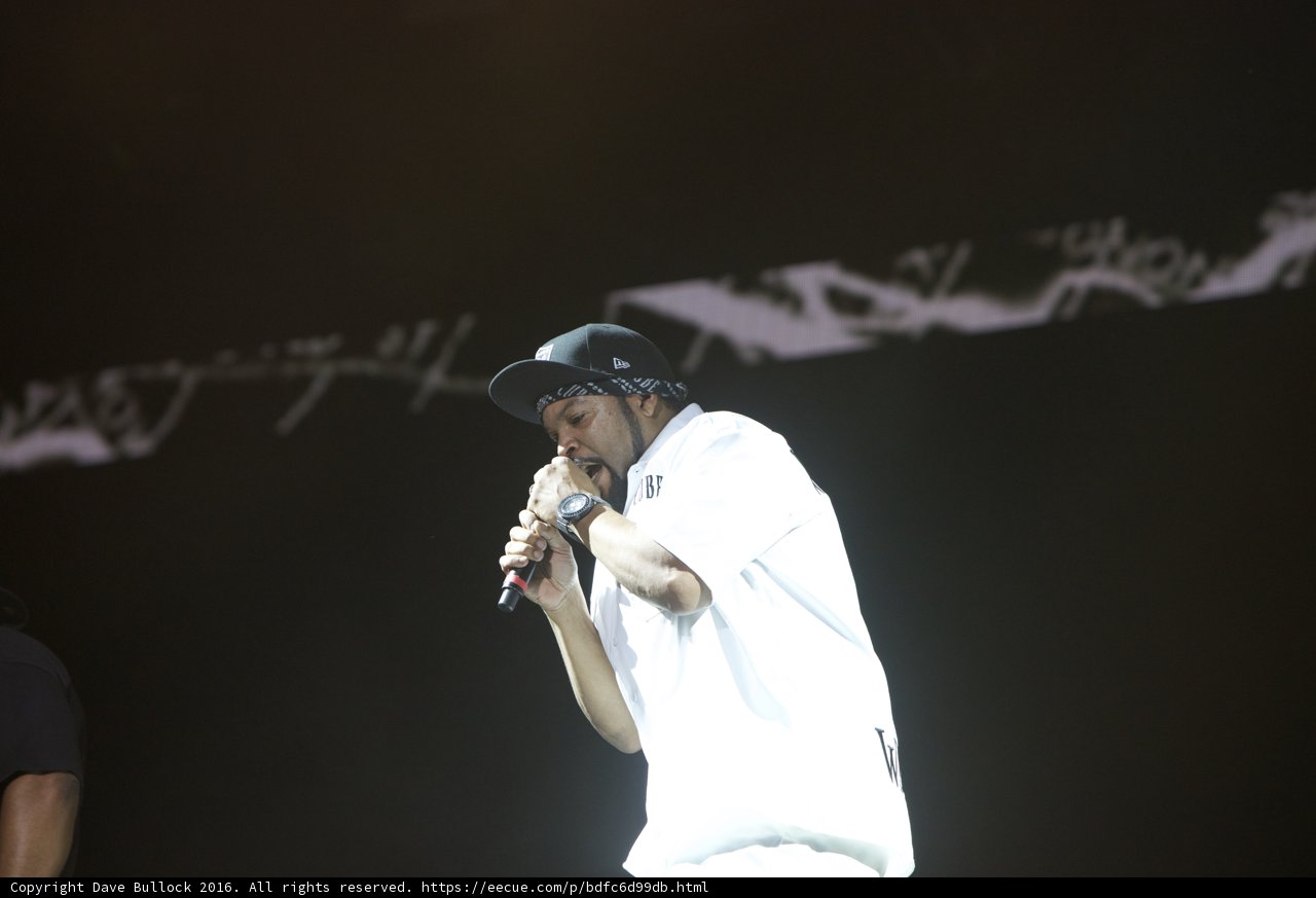 Solo Performance by Ice Cube