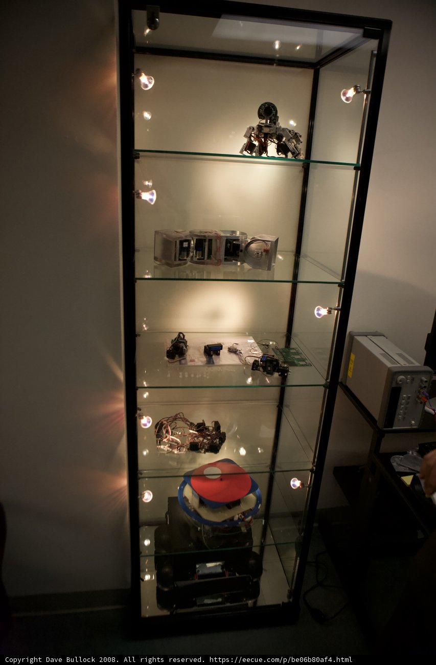 Illuminated Shelf Display