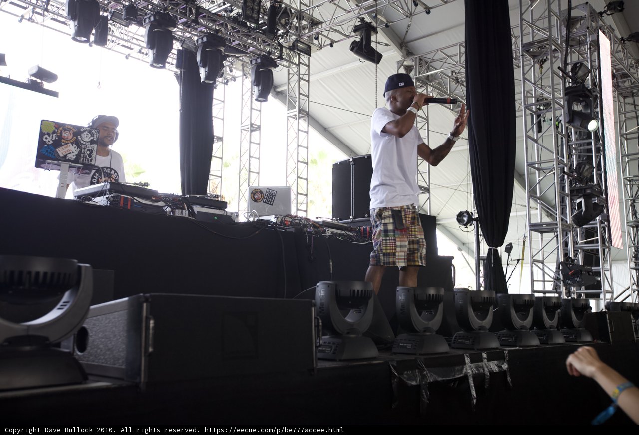 DJ Craze electrifies Coachella crowd