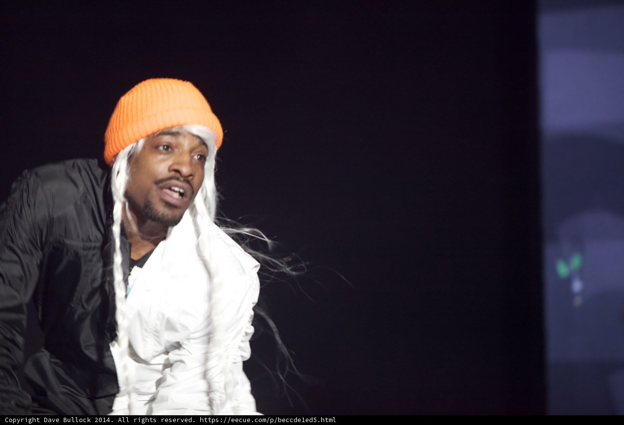 André 3000's Fashionable Orange Hat