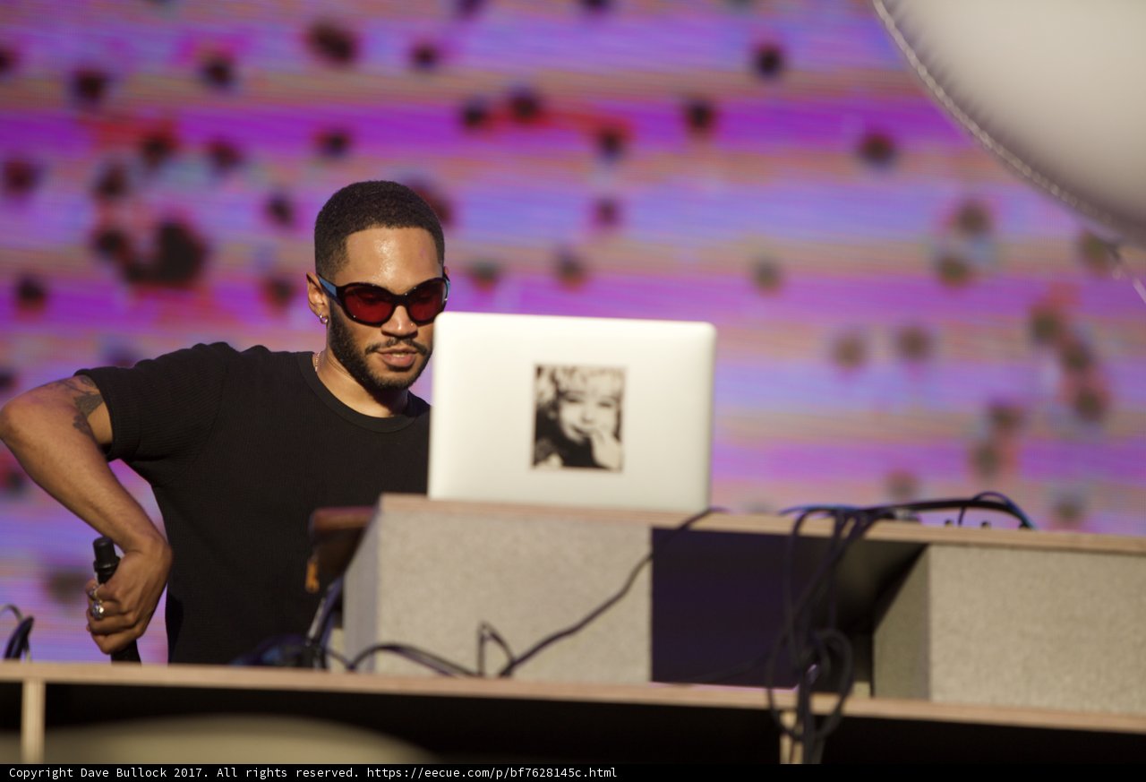 Kaytranada Spinning Beats on his Laptop