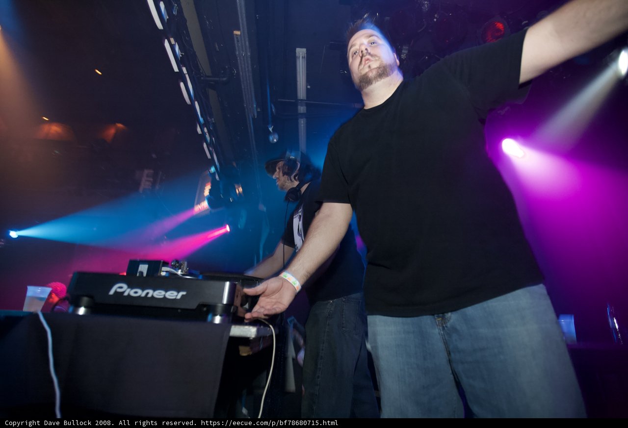 Stateside DJ Rocks the Nightclub