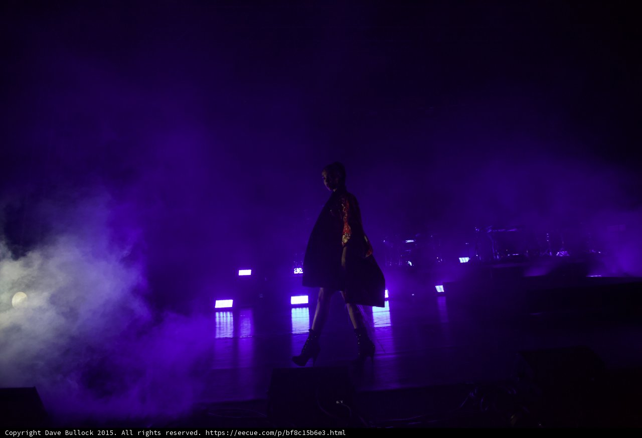 FKA twigs Wide Stage Purple Lighting Red Brocade Kimono Walking LED Lights Moon Band Haze