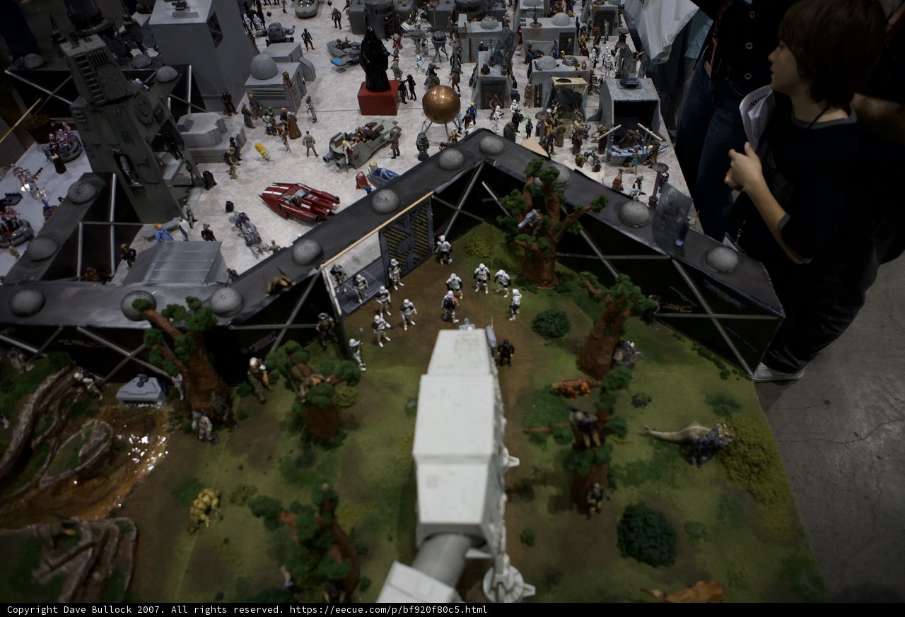 Incredible Star Wars Diorama on Display