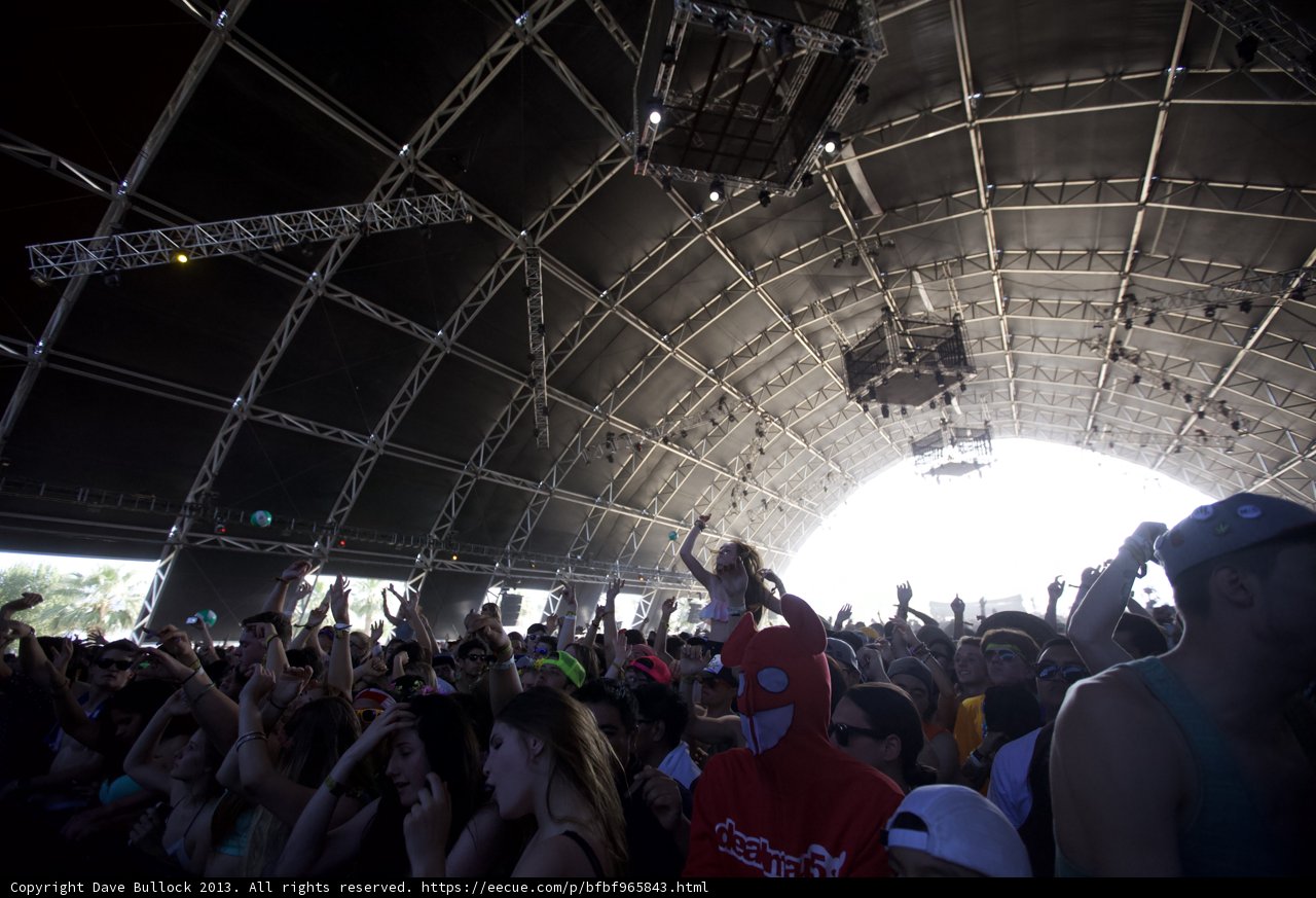 Spotlight on the Crowd