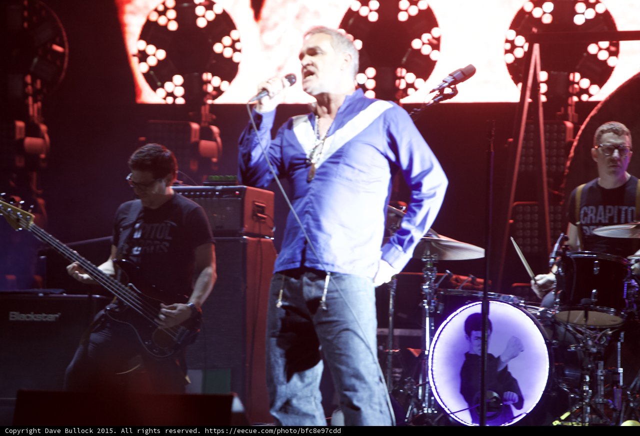 Morrissey Looking Up Full Band Bassist Drummer Capitol Tees LED Drum Head White Purple Haze