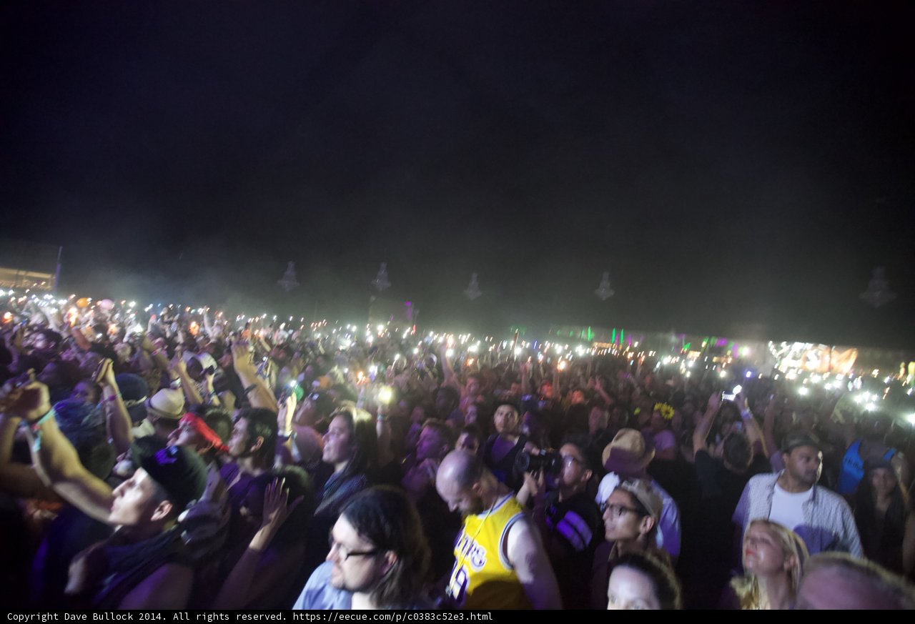 The Phone-Lit Crowd