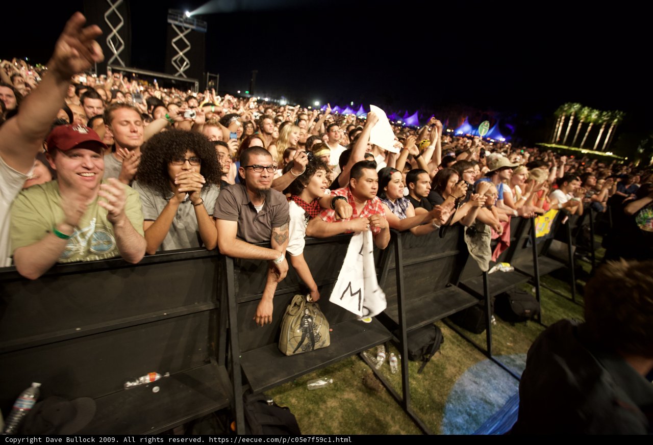 Massive crowd loses themselves in the music