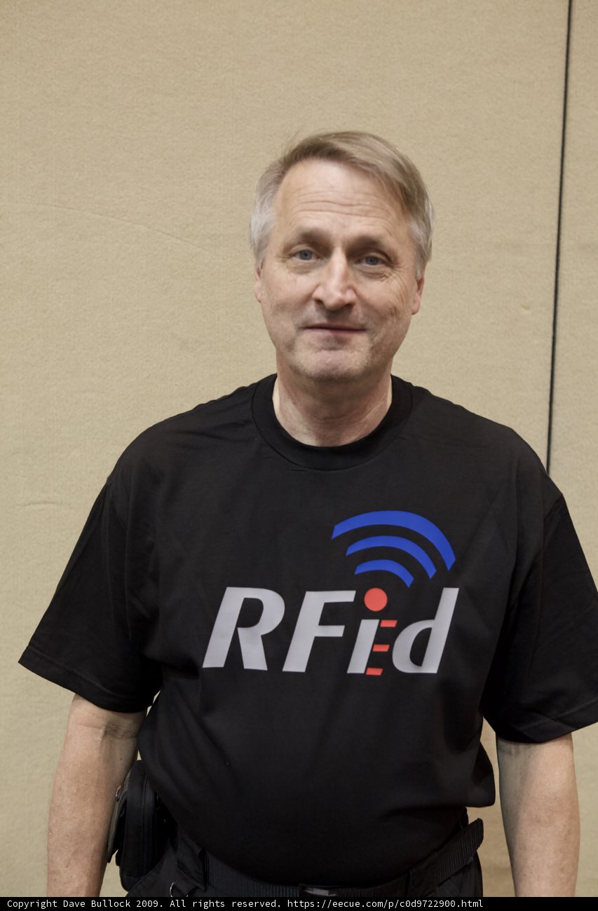 The RFID T-Shirt Wearer