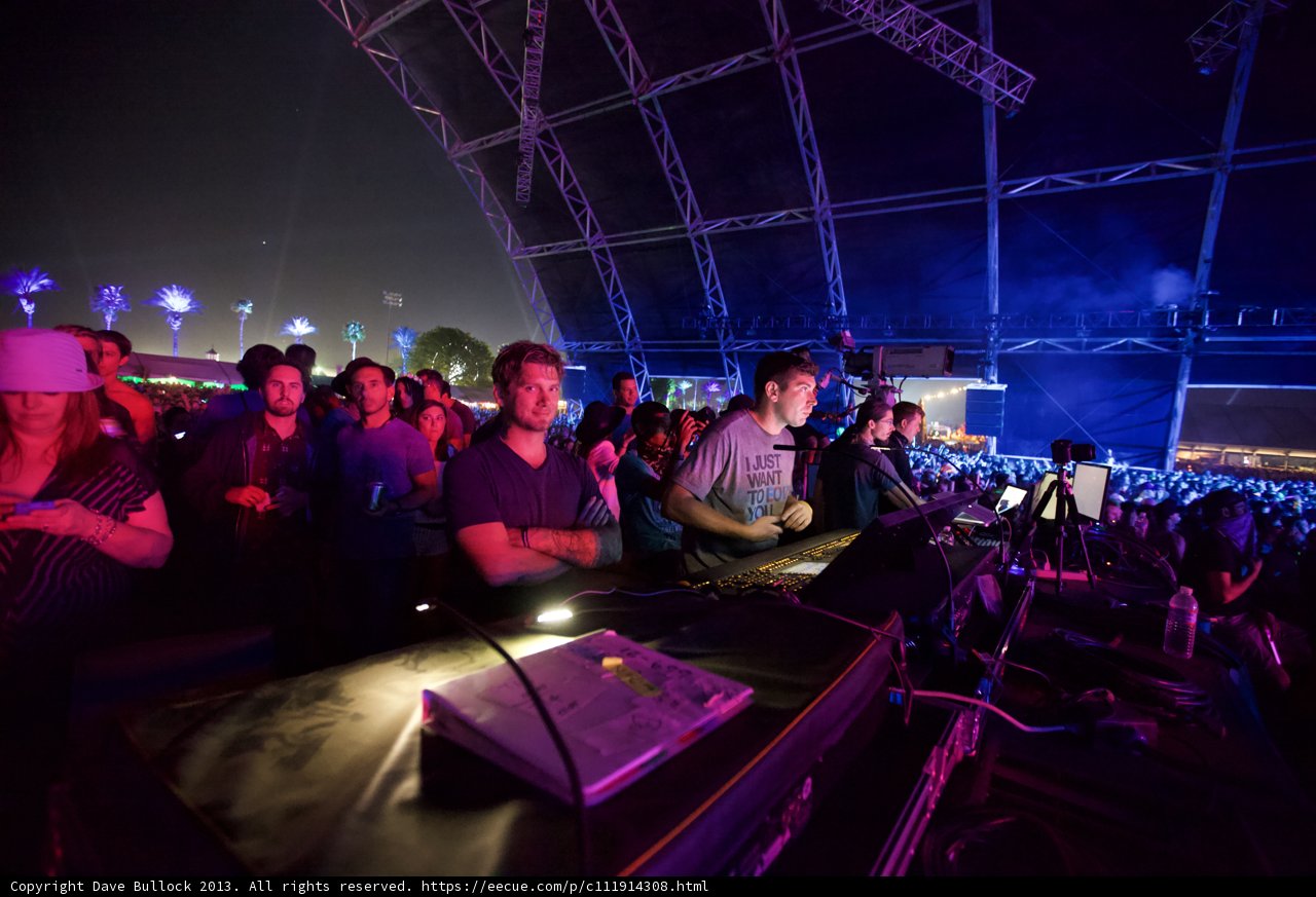 Electric Vibes in the Urban Nightlife