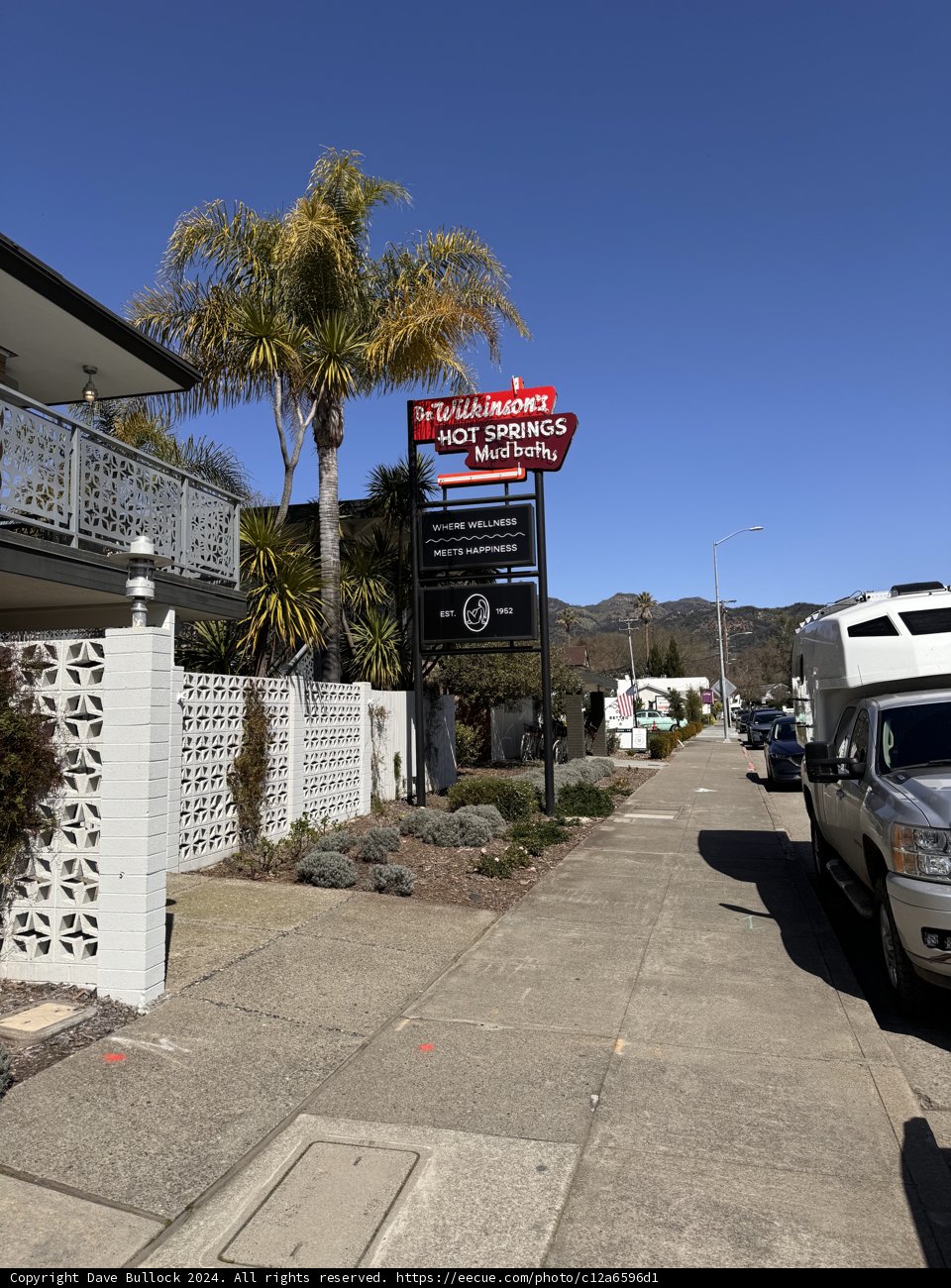 Calistoga Stroll: Embracing the Sunshine