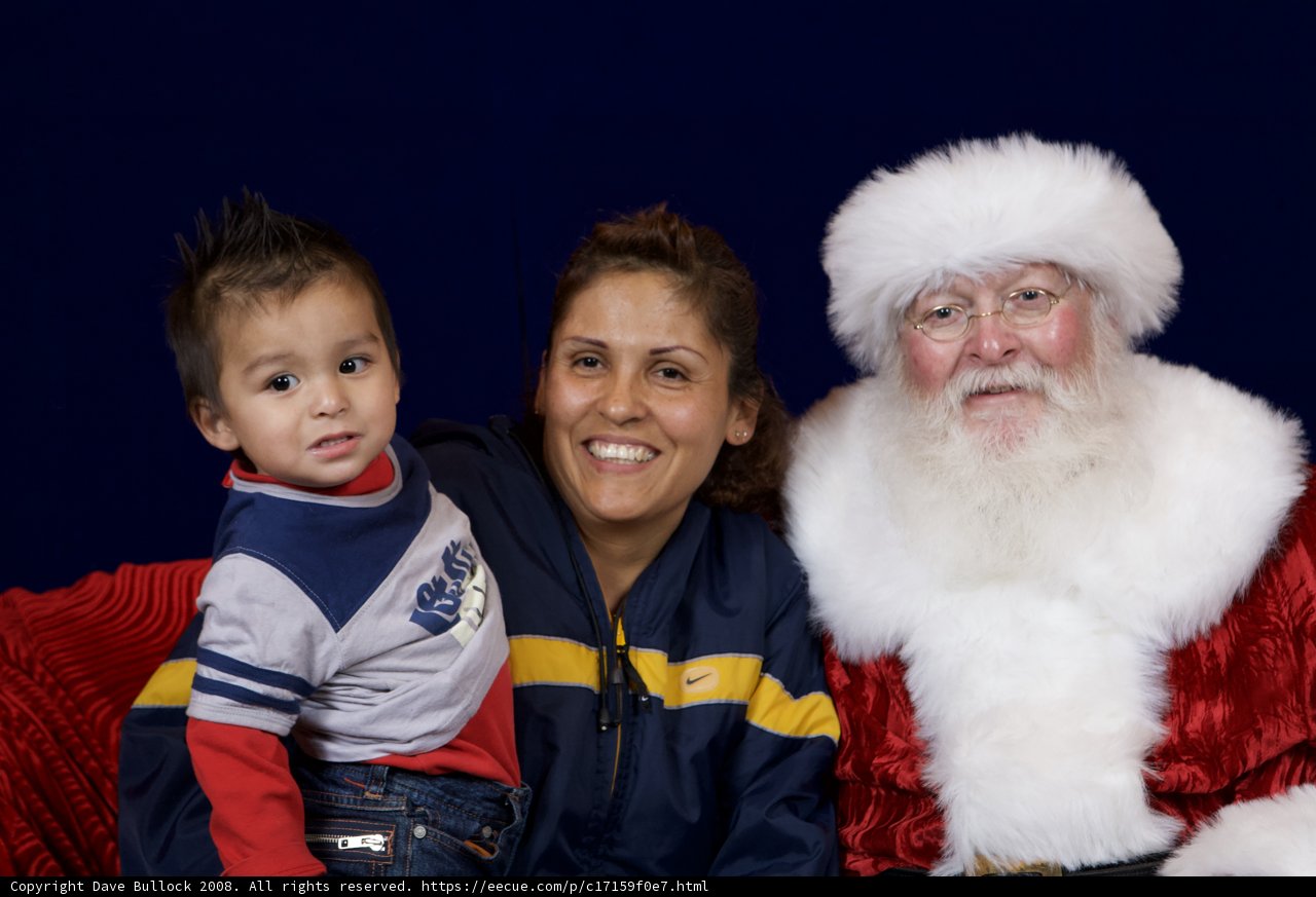 'Tis the Season for Santa Snaps!