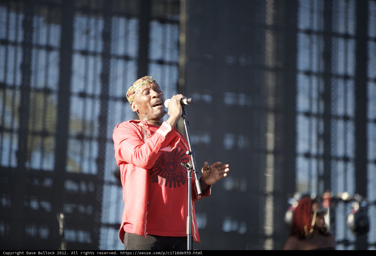 Jimmy Cliff Rocks Coachella Solo Performance