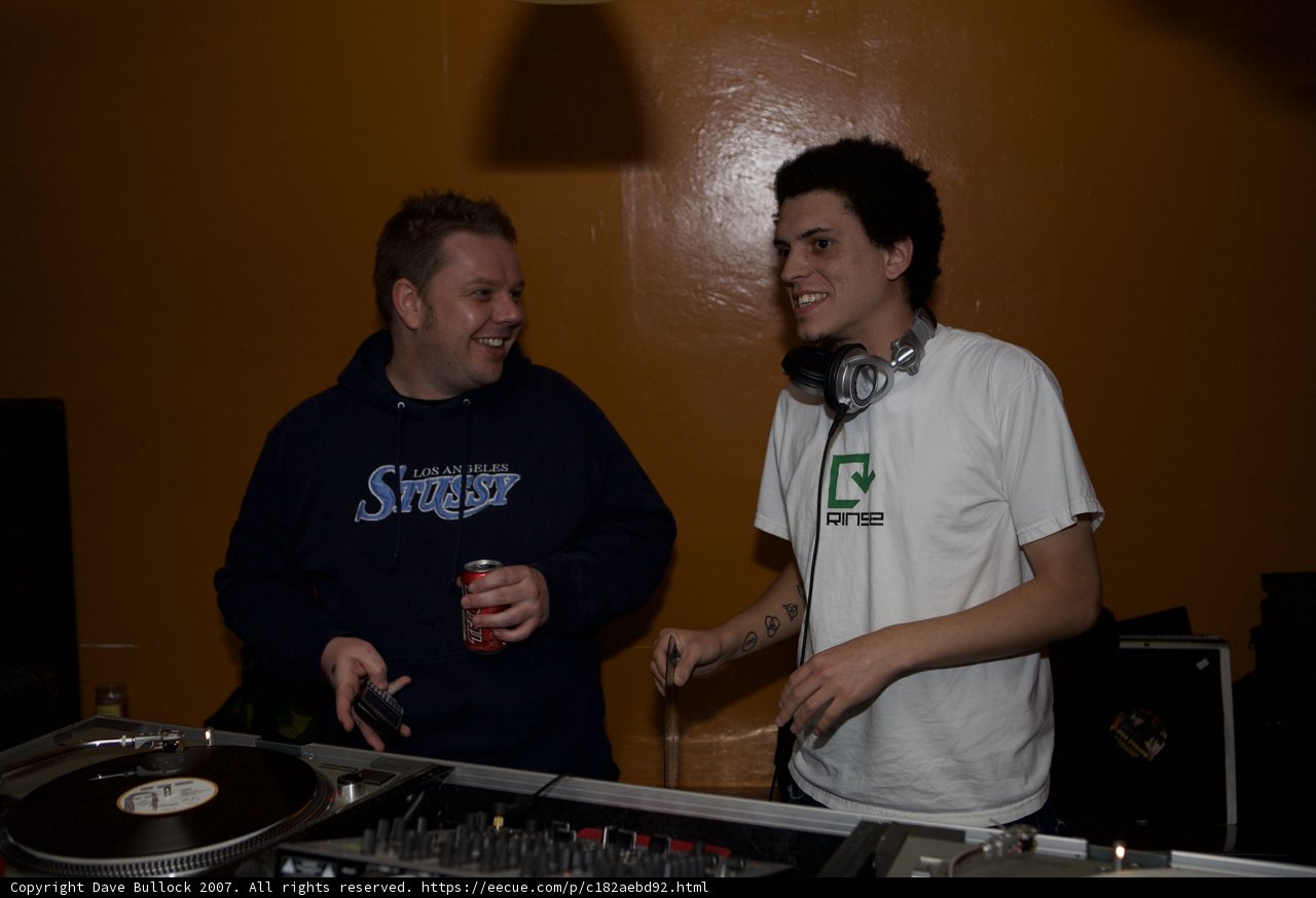 Dubstep duo rocks the turntables