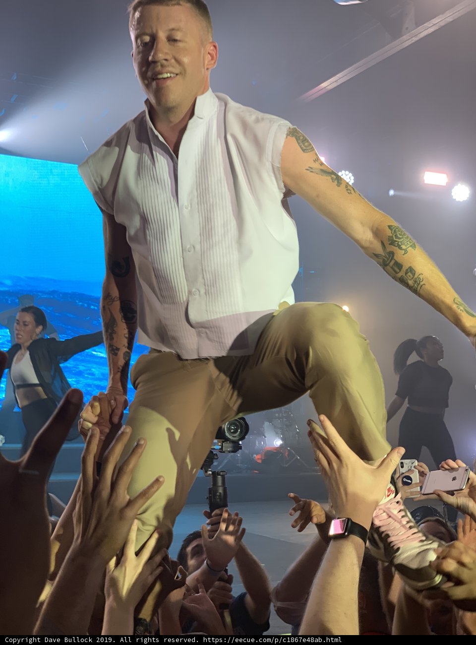 Macklemore Rocks the Crowd