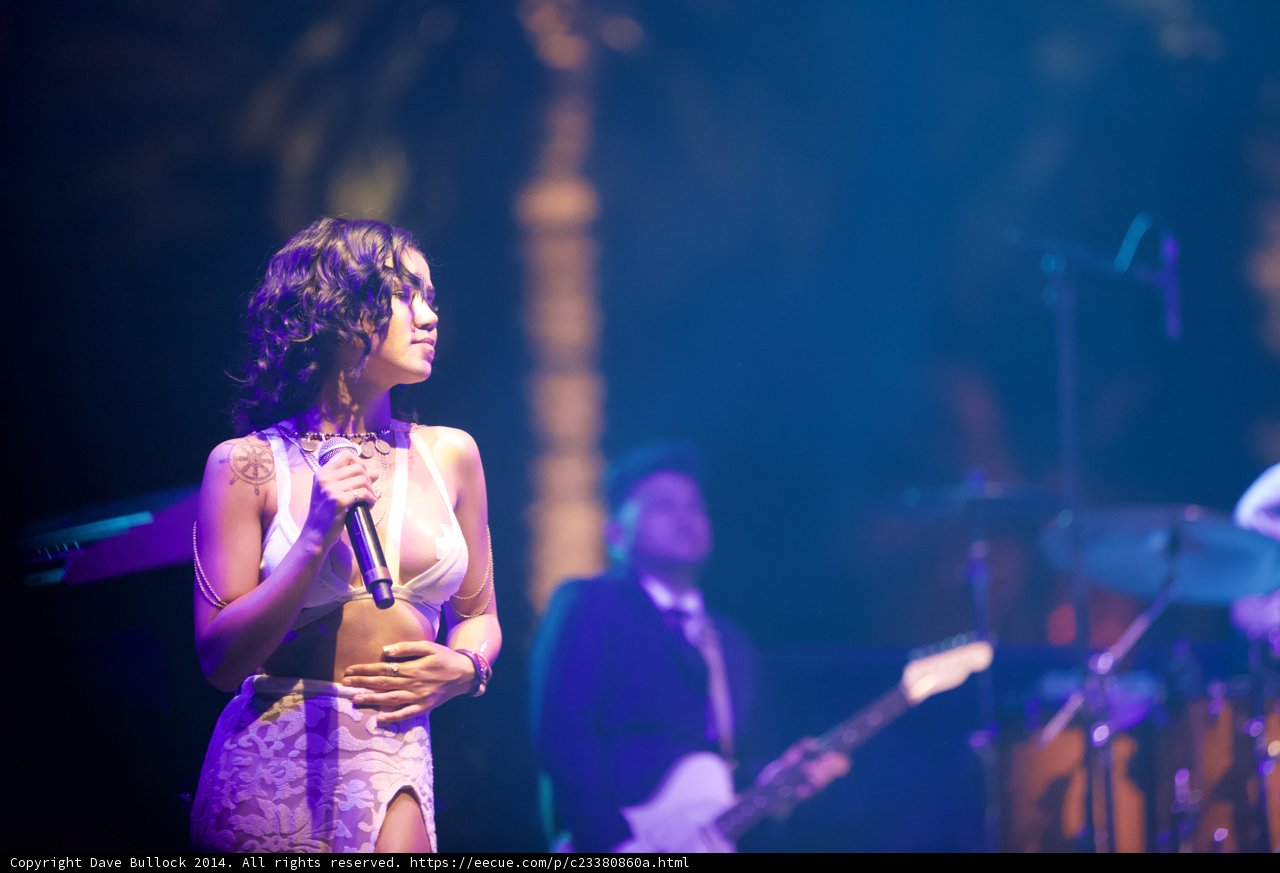 Jhené Aiko Rocks the Stage at Coachella 2014