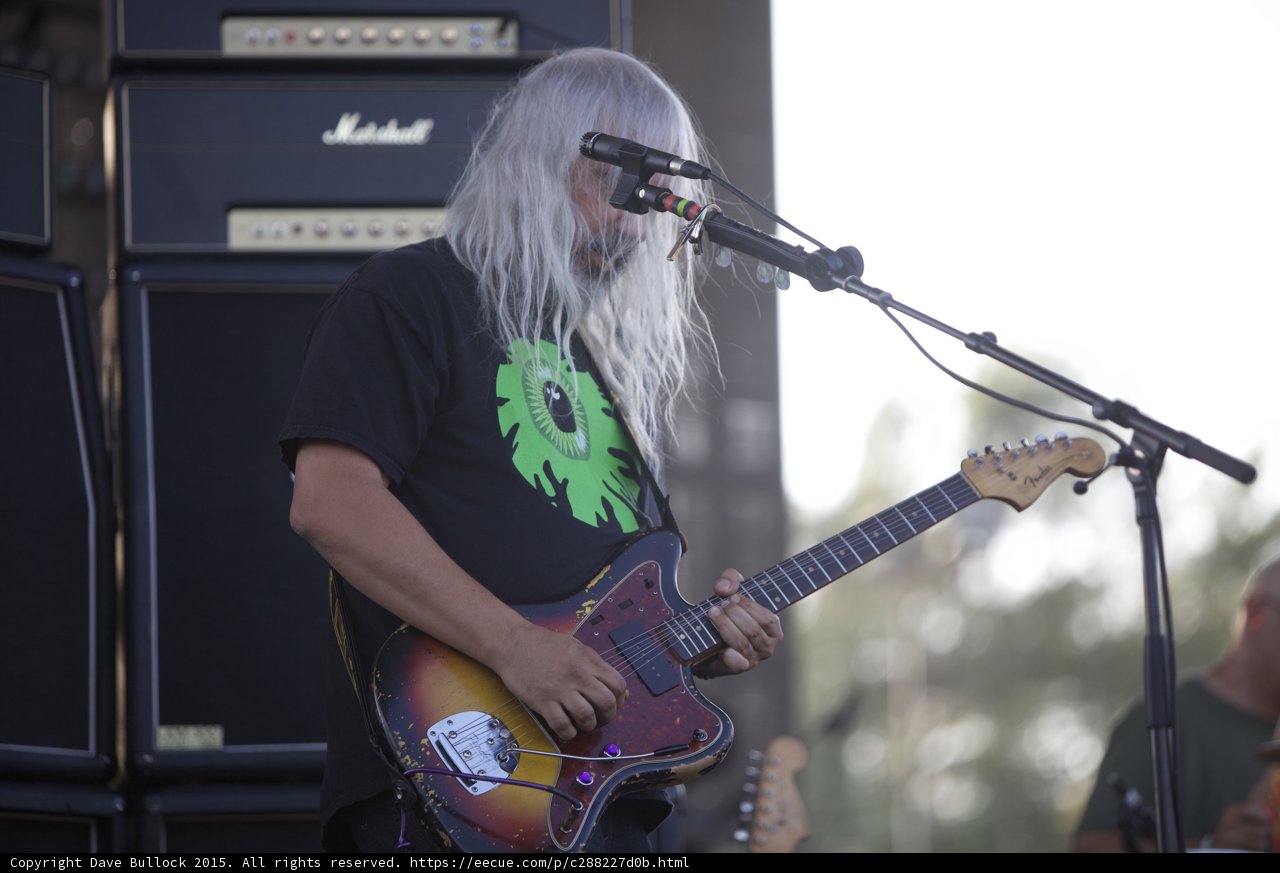 J Mascis Guitar Stance