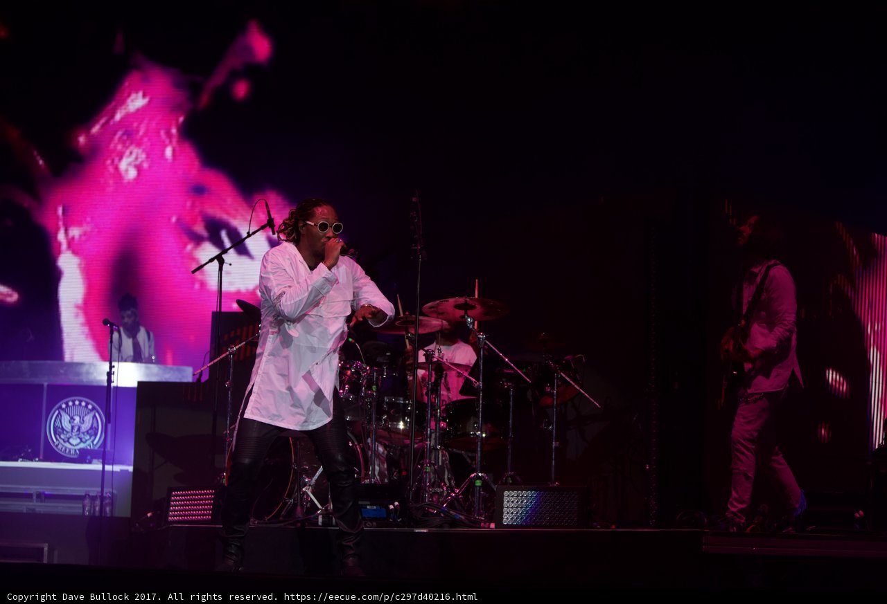 Spotlight On The Entertainer