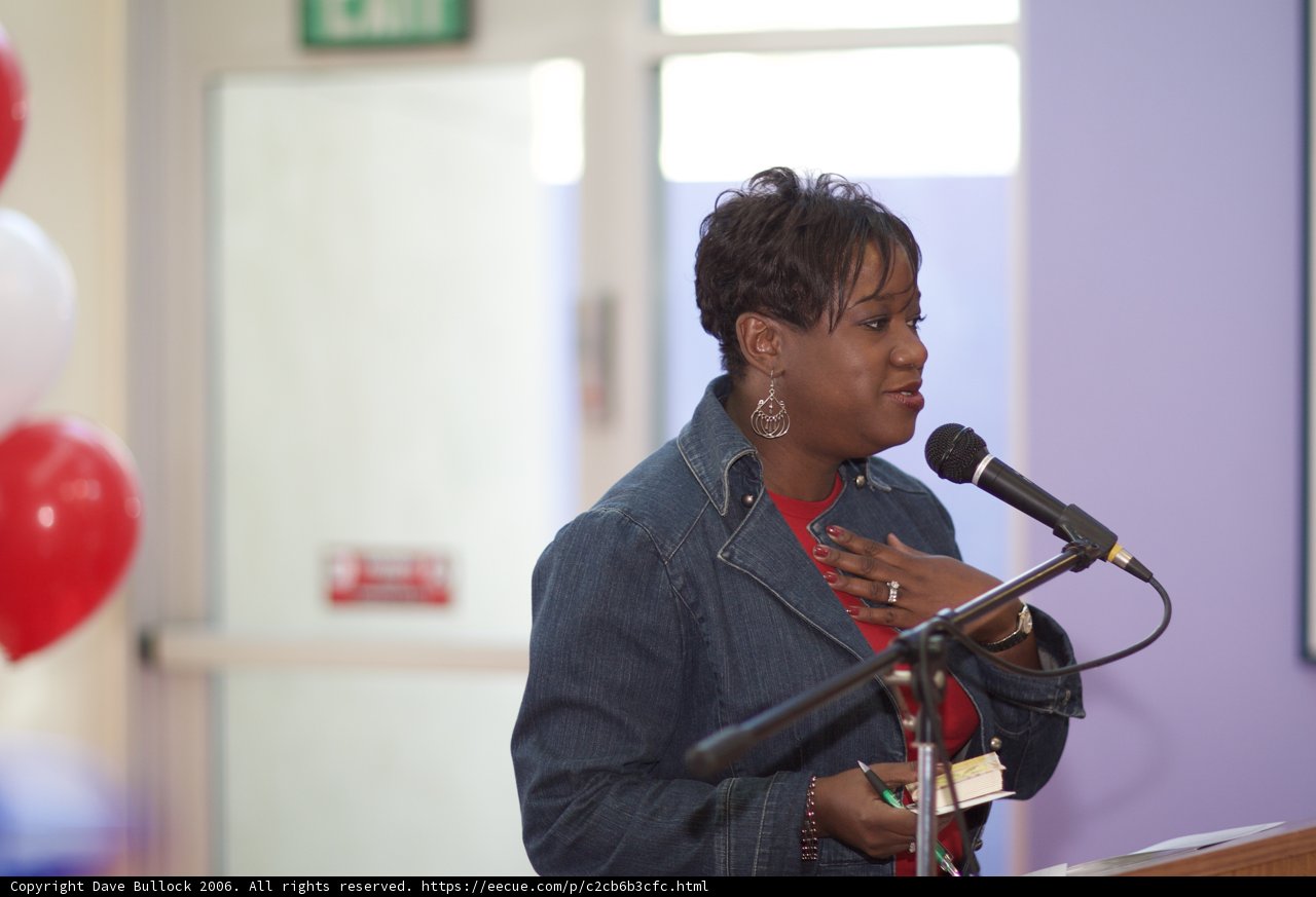 Addressing the Crowd with Confidence